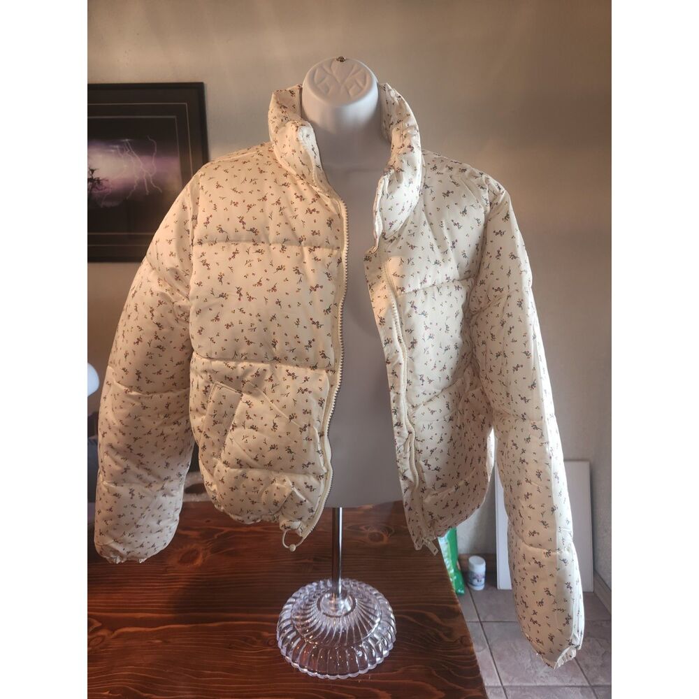 No Boundaries Womens M Medium Floral Puffy Jacket Puffer Coat Flower Print NWT